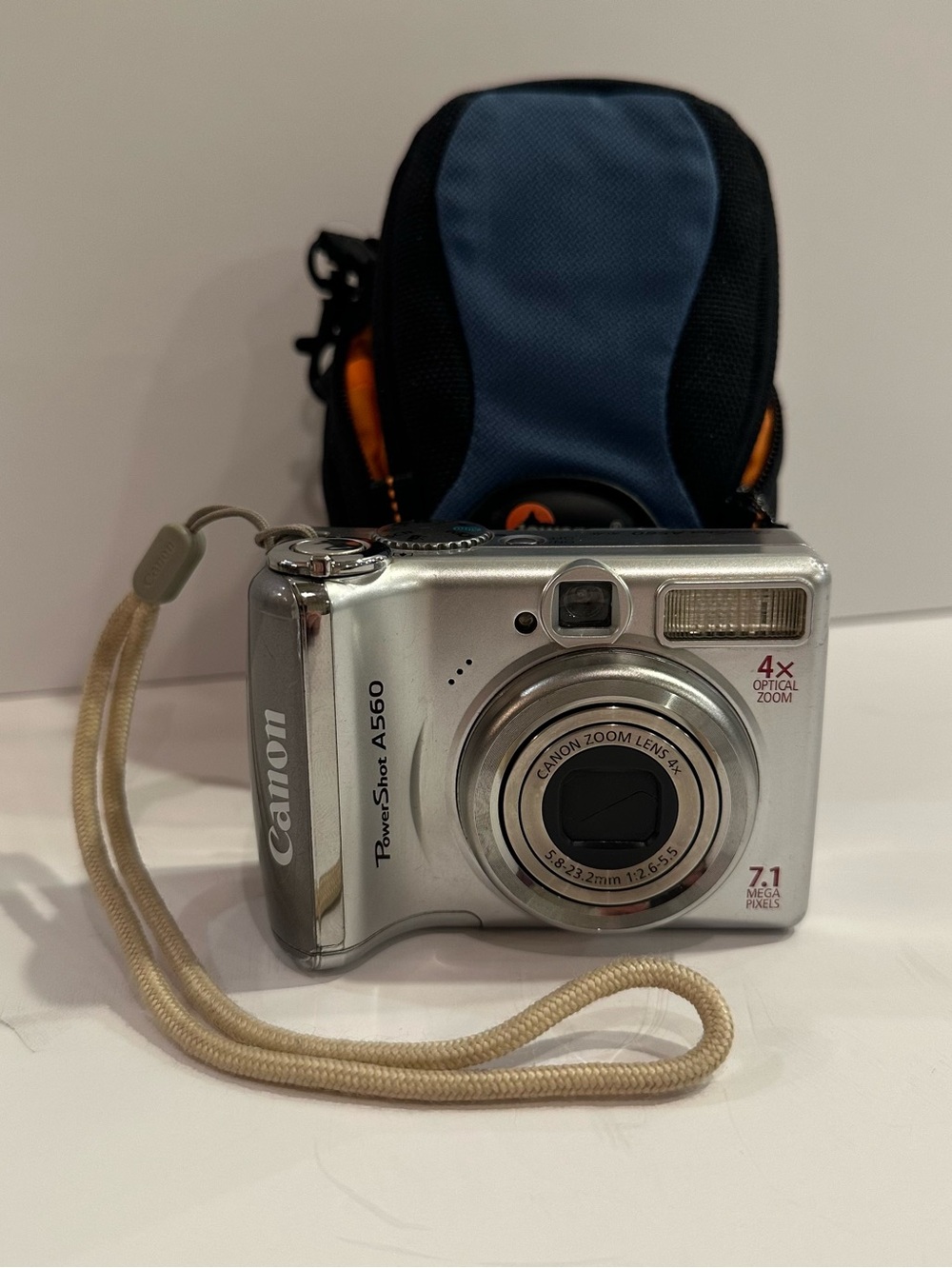 Canon PowerShot A560 7.1MP Digital Camera - Silver Working